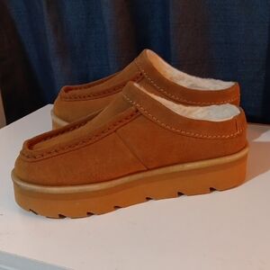 Woman Suede Shearling-Lined Slip-On Shoes in Chestnut